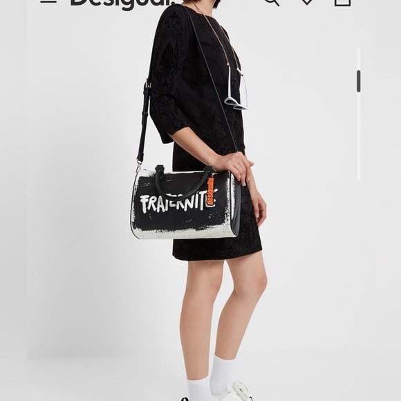 NWT - Desigual Women’s Fraternite Cylinder Bag with a Key Ring - Picture 14 of 15